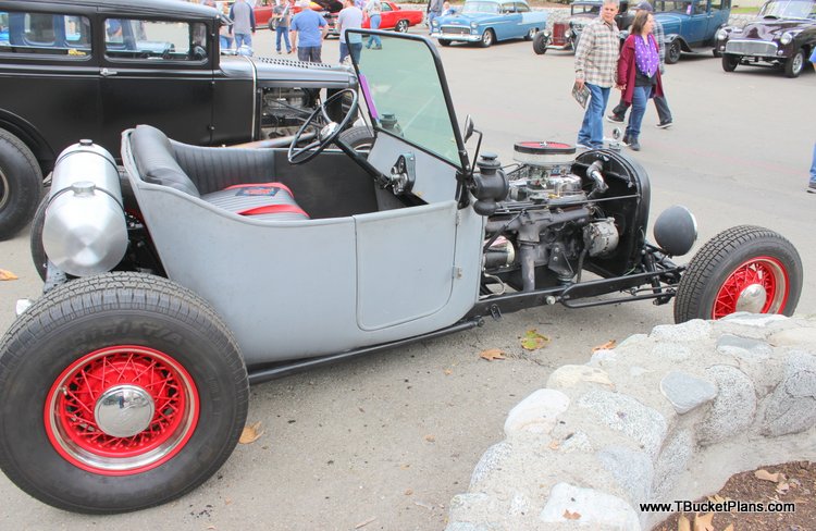 Budget T-Bucket Grand National Roadster Show 2016
