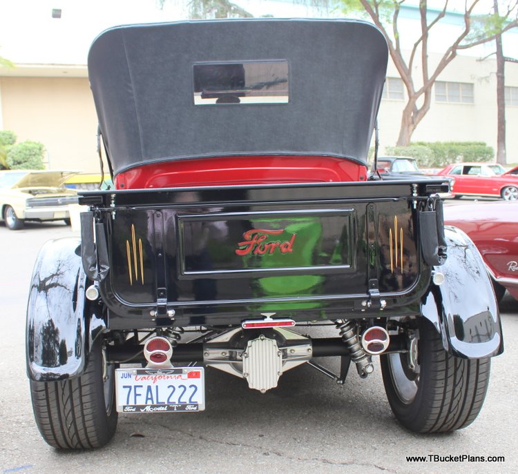 David Yerger T-Bucket Grand National Roadster Show 2016