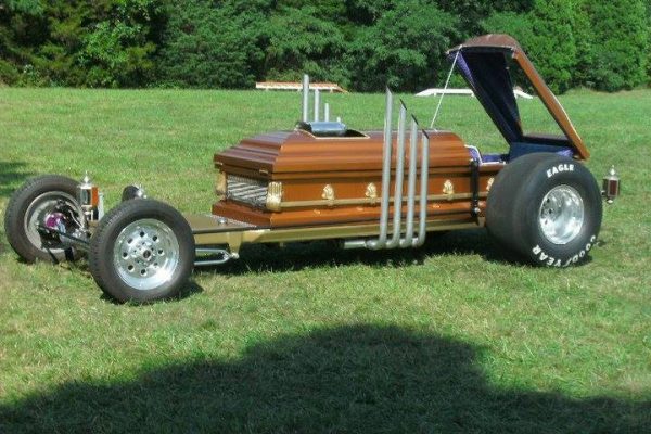 Drag-U-La and the Coffin Car Fascination - TBucketPlans.com