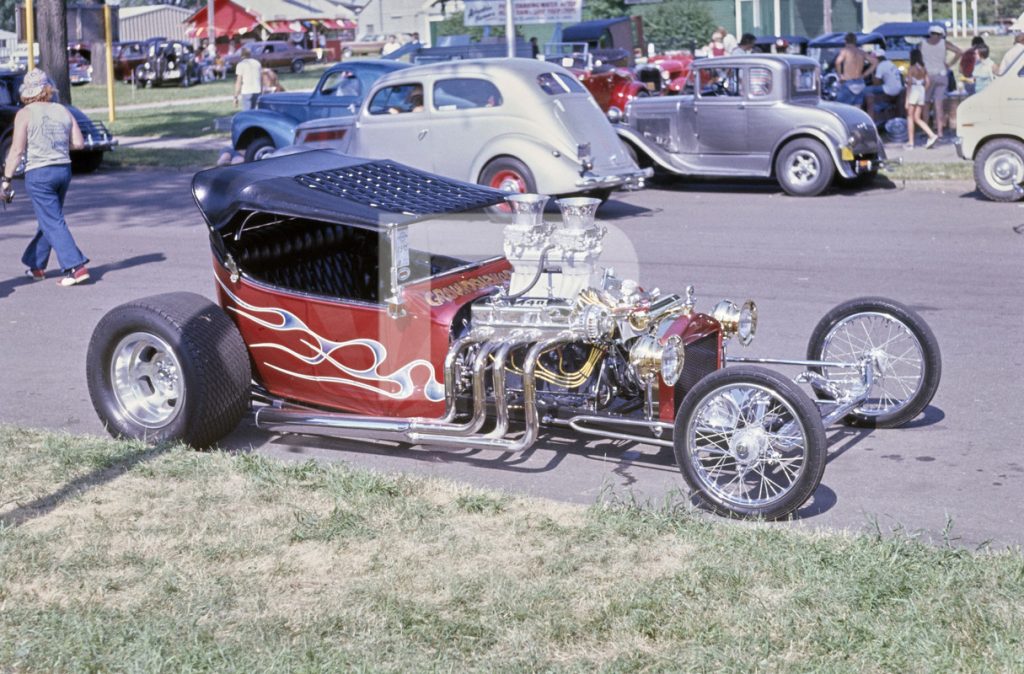Don Kendall T-Bucket at 1974 NSRA