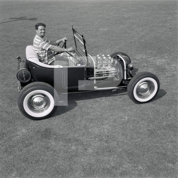 Tweedy Pie T-Bucket by Bob Johnston and Ed 