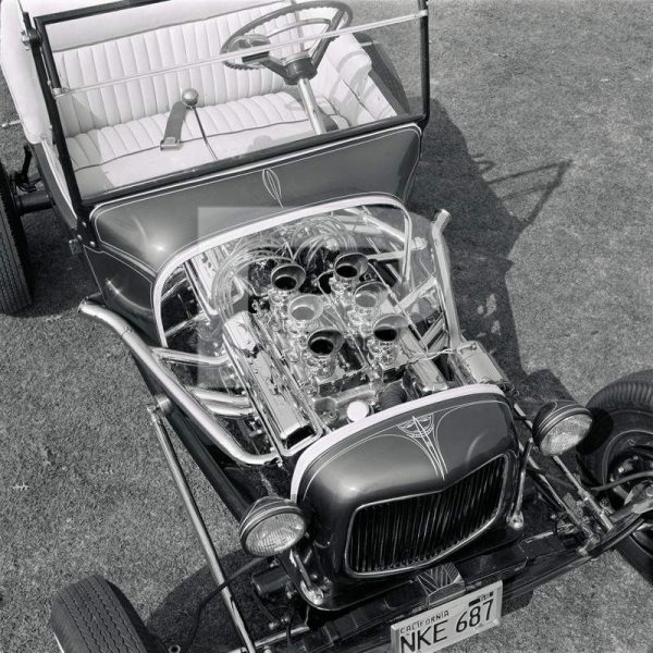 Tweedy Pie T-Bucket by Bob Johnston and Ed 